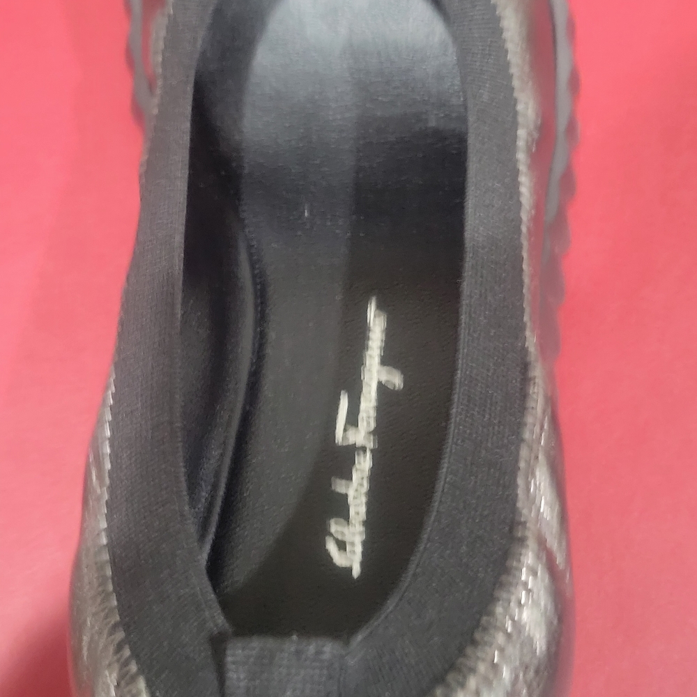 Womens Salvatore Ferragamo Bow Sneaker Shoes Size 6c - Picture 4 of 7